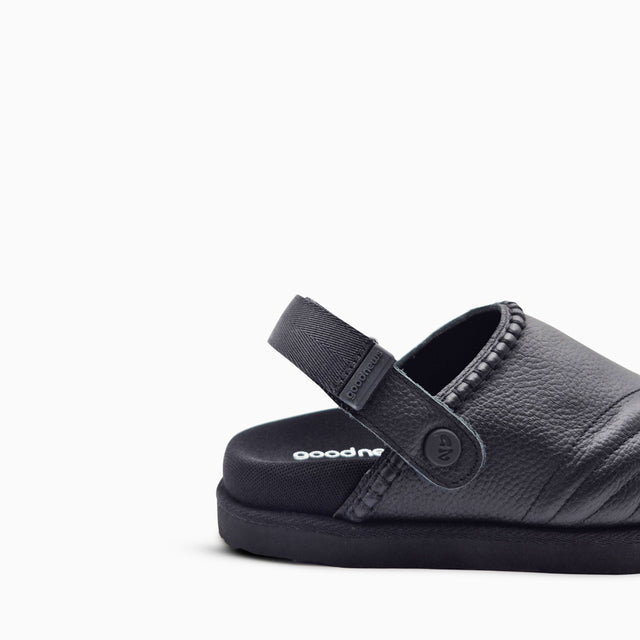 FRANK padded black